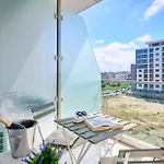 Soleil Anne Std In Infinity Pool &