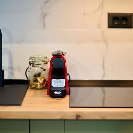 Soleil Anne Std - Infinity Pool & Mamaia