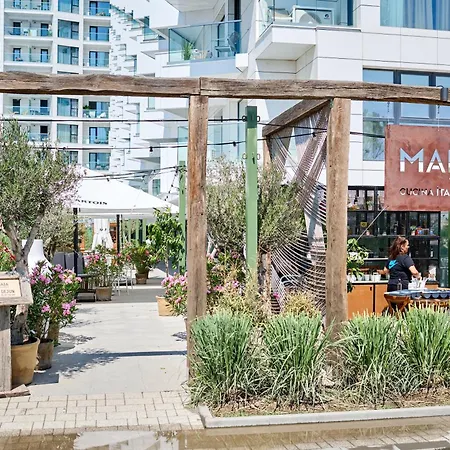 Soleil Anne Std In Infinity Pool &