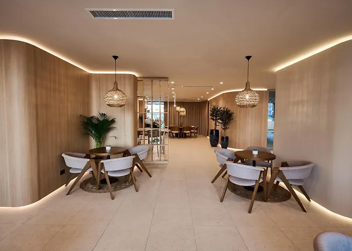 Soleil Anne Std In Infinity Pool & Apartmán Mamaia