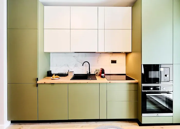 Soleil Anne Std - Infinity Pool & Mamaia